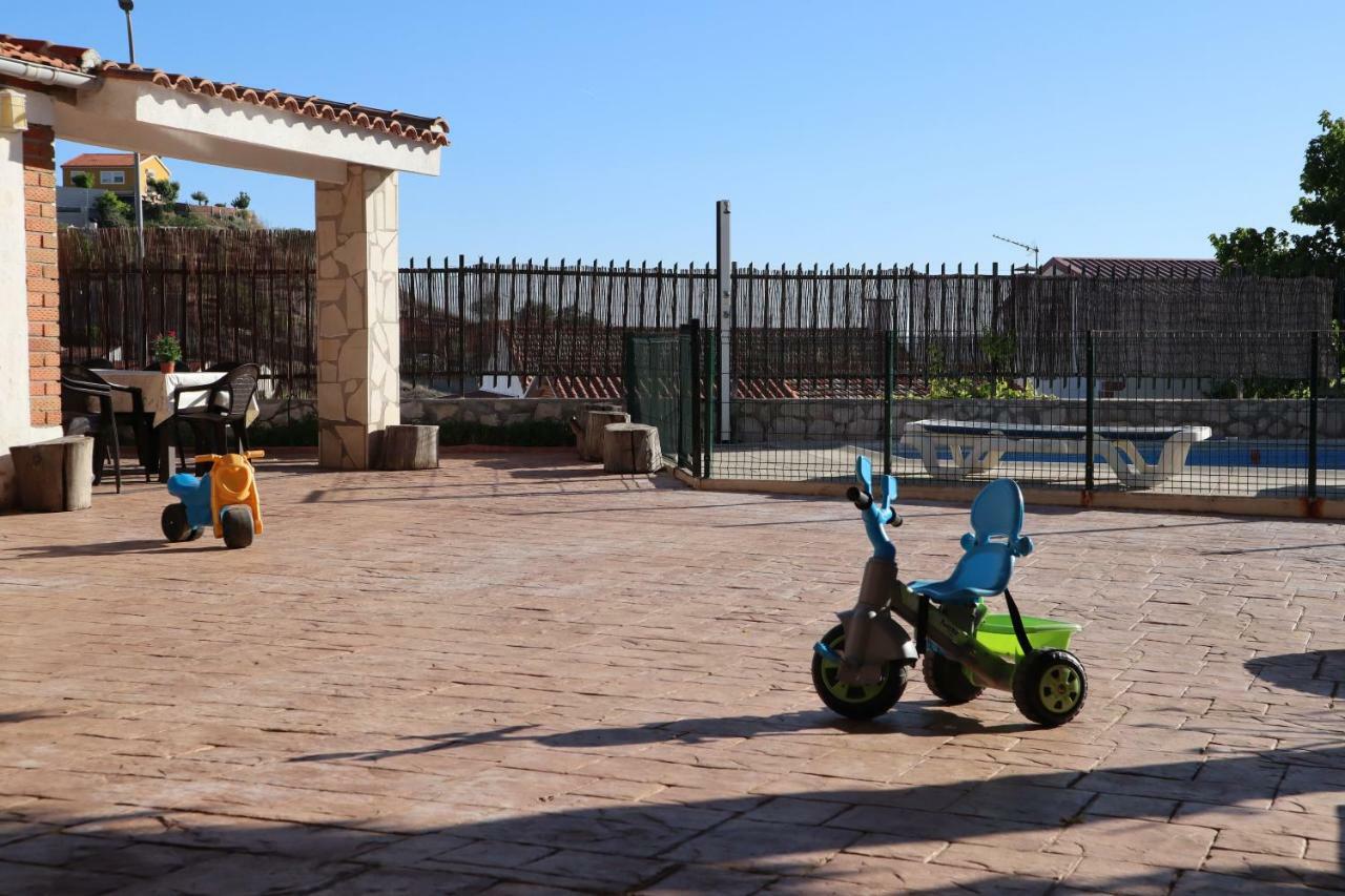 Casa Rural Las Eras Valdelaguna Екстер'єр фото